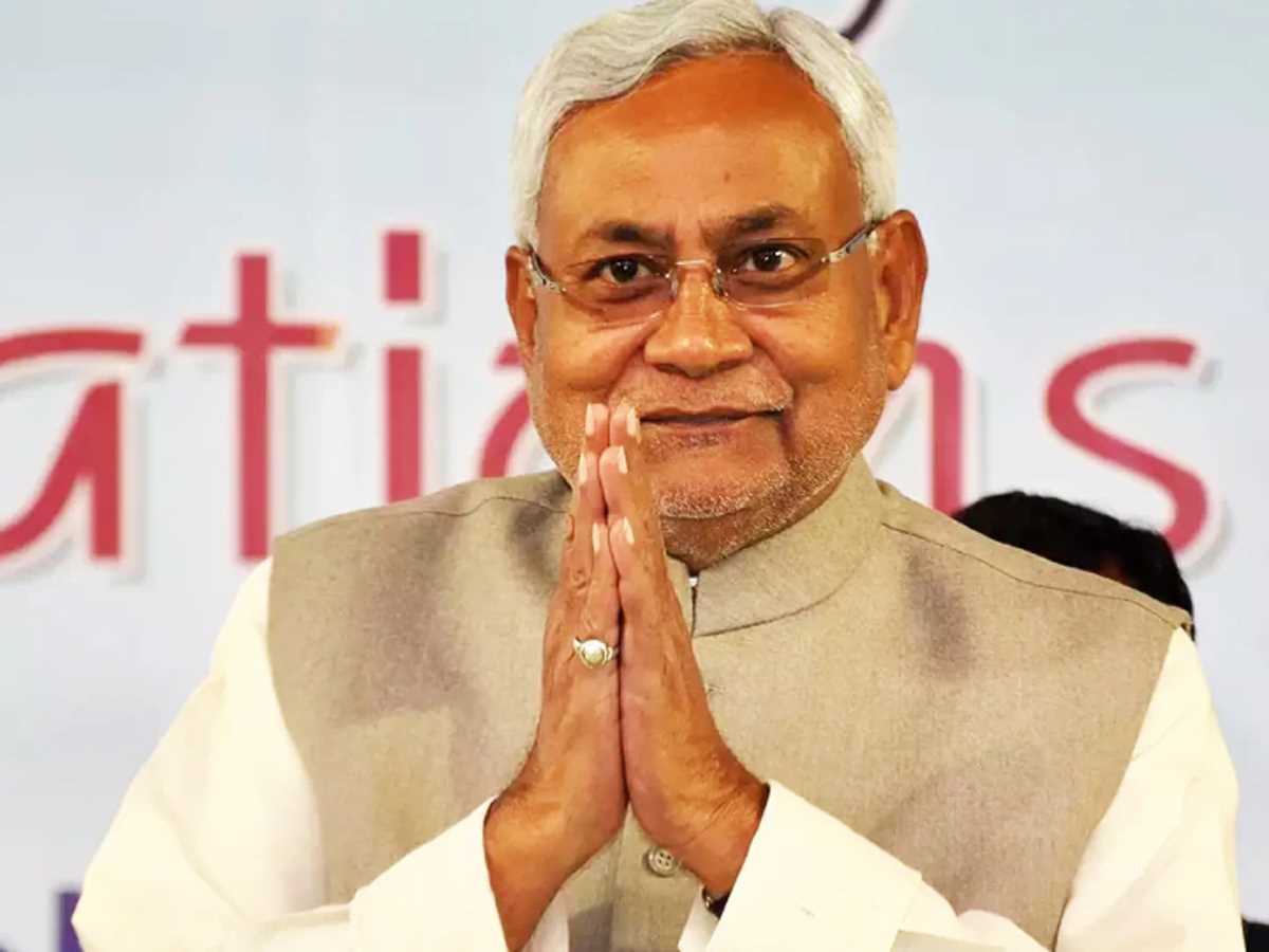 नववर्ष पर मुबारकबाद का सिलसिला जारी, सीएम नीतीश ने दी बधाई नववर्ष पर मुबारकबाद का सिलसिला जारी, सीएम नीतीश ने दी बधाई